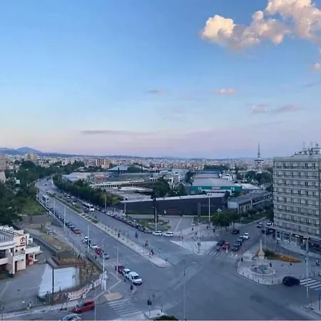 Skyline 8th Floor Panoramic View דירה *